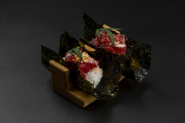 С тунцом (Блюфин)